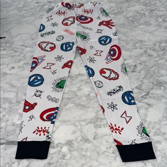 Marvel Baby Outfit with Red and Blue Accents - Picture 3 of 6